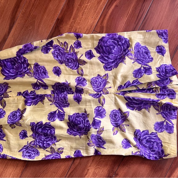 Yellow and purple floral wiggle - Picture 8 of 9